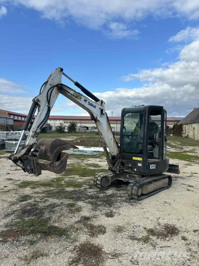 Bobcat E 32 حفارات صغيرة أقل من 7 طن (حفارات صغيرة)