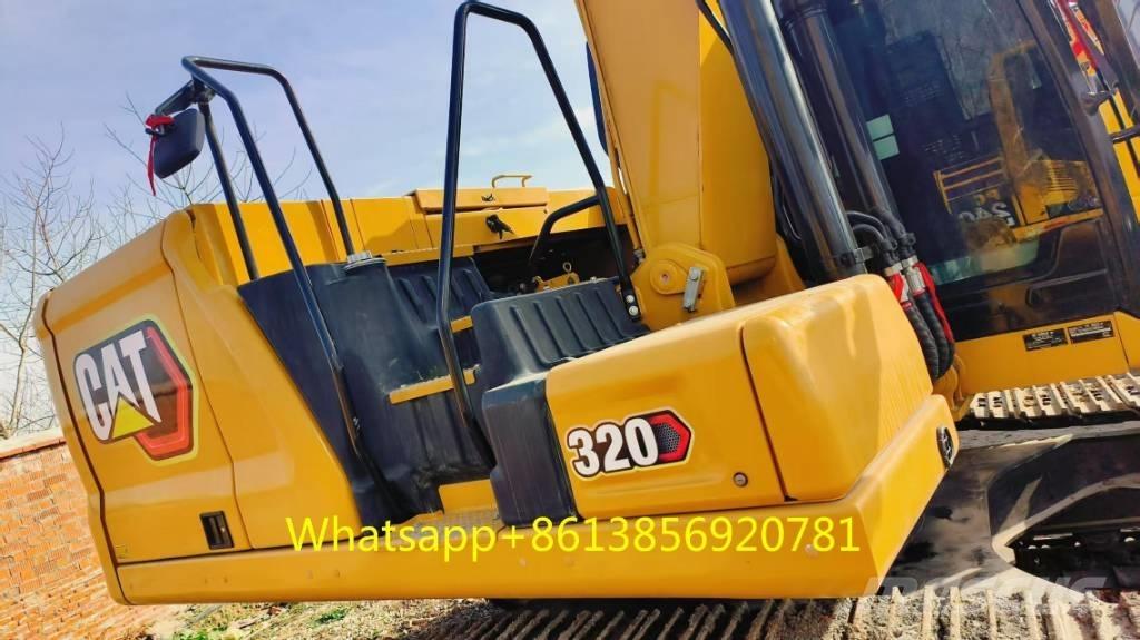 CAT 320 حفارات زحافة