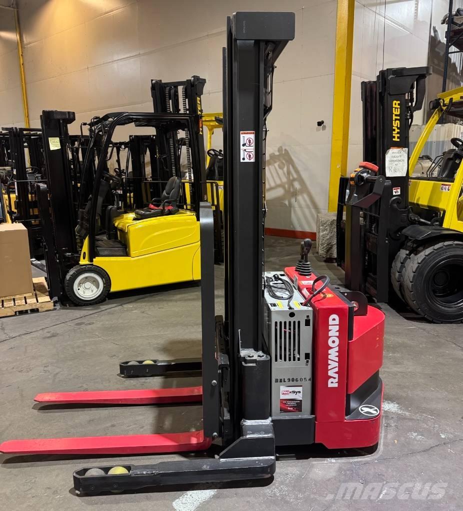 Raymond RSS40 شاحنات مناولة ذاتية الدفع