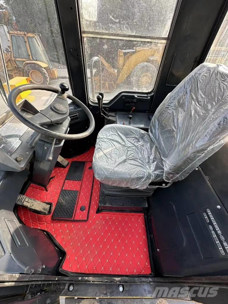 Komatsu WA 380 لوادر بعجل