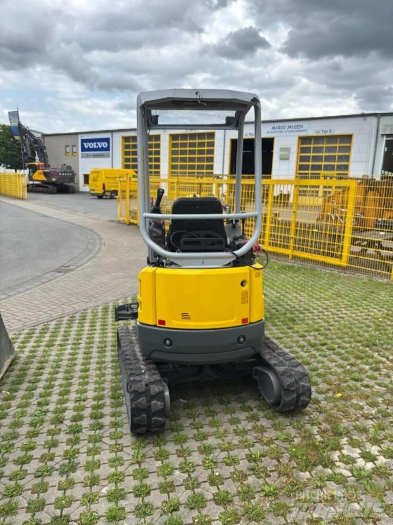 Wacker Neuson EZ 17e حفارات زحافة