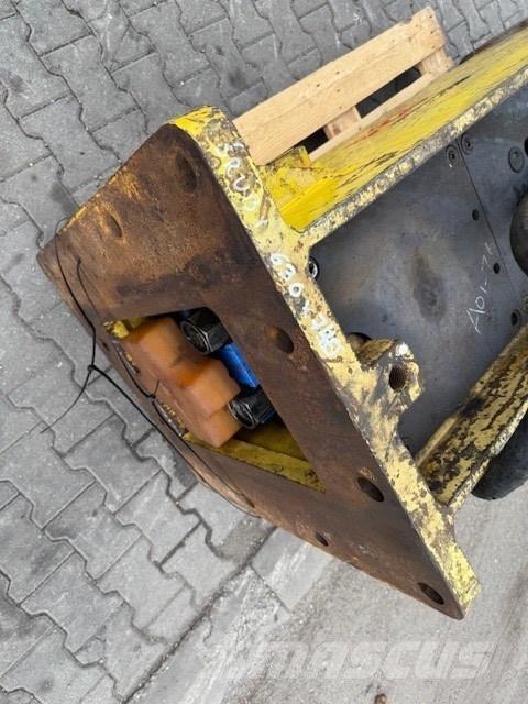 Soosan 121 Breaker مطارق / كسارات