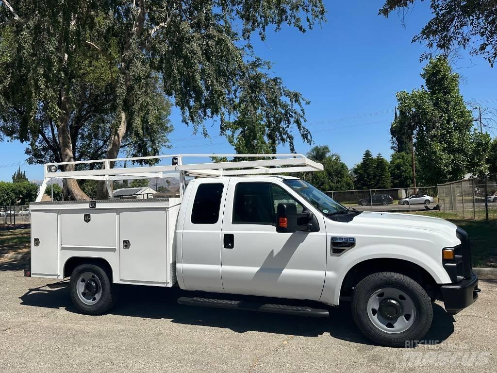 Ford F 350 SD شاحنات خفيفة/مفصلية الجوانب