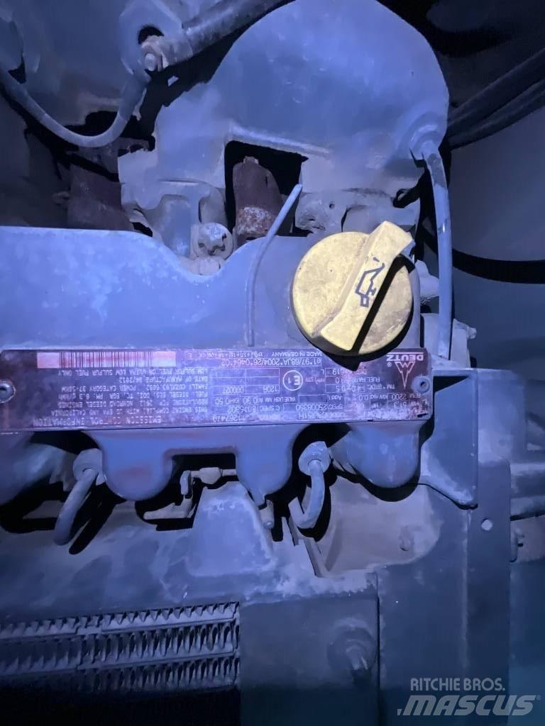 Atlas 65 لوادر بعجل