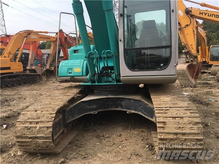 Kobelco SK 200-8 حفارات زحافة