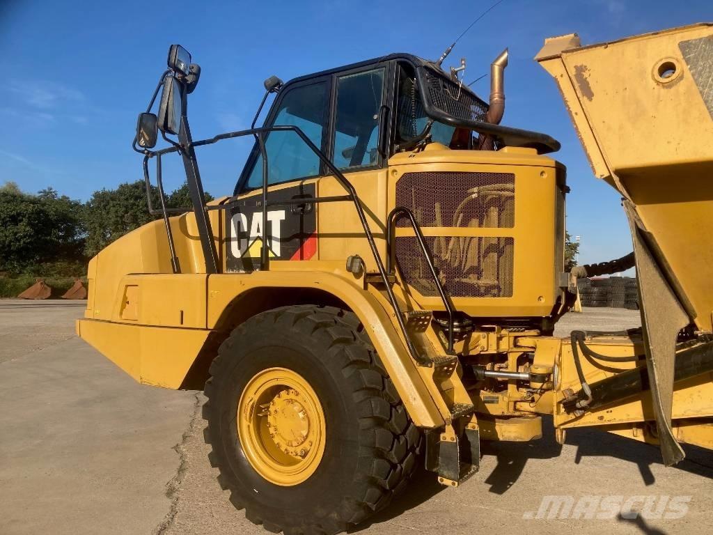 CAT 730 C ساحبات مفصلية