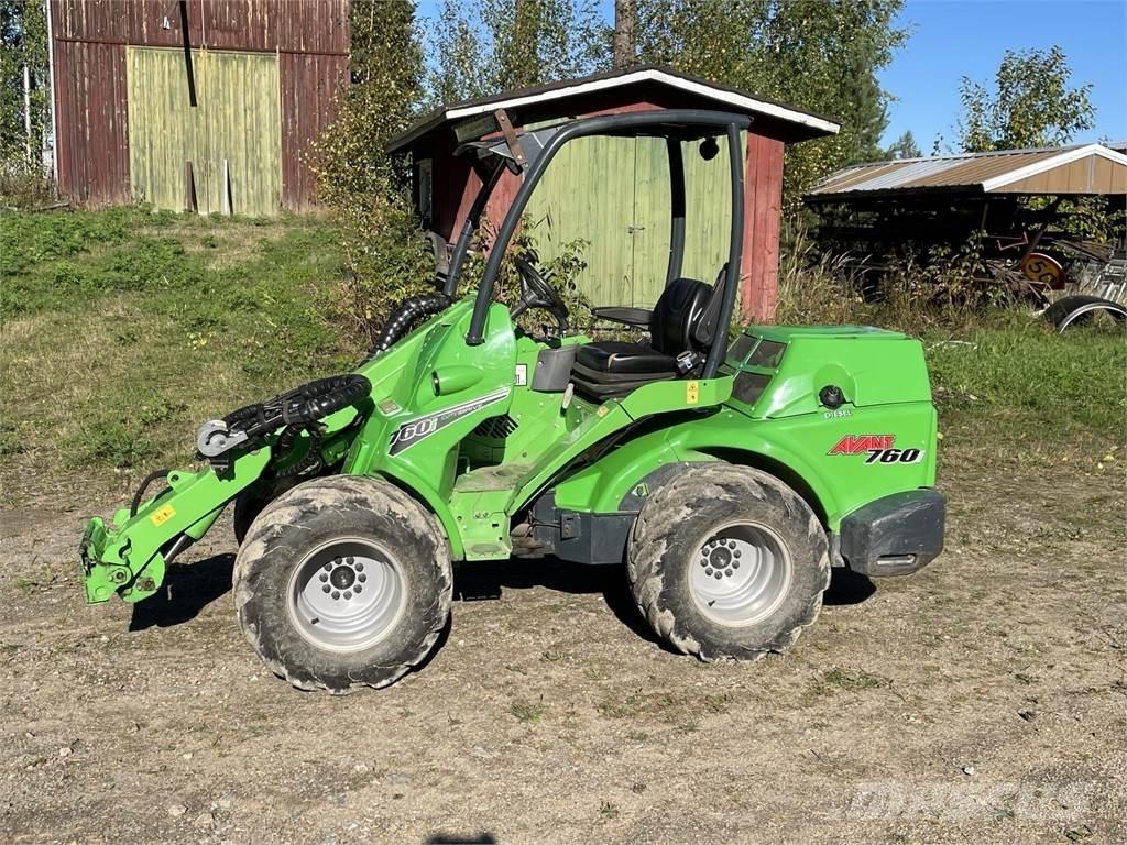 Avant 760i لوادر صغيرة