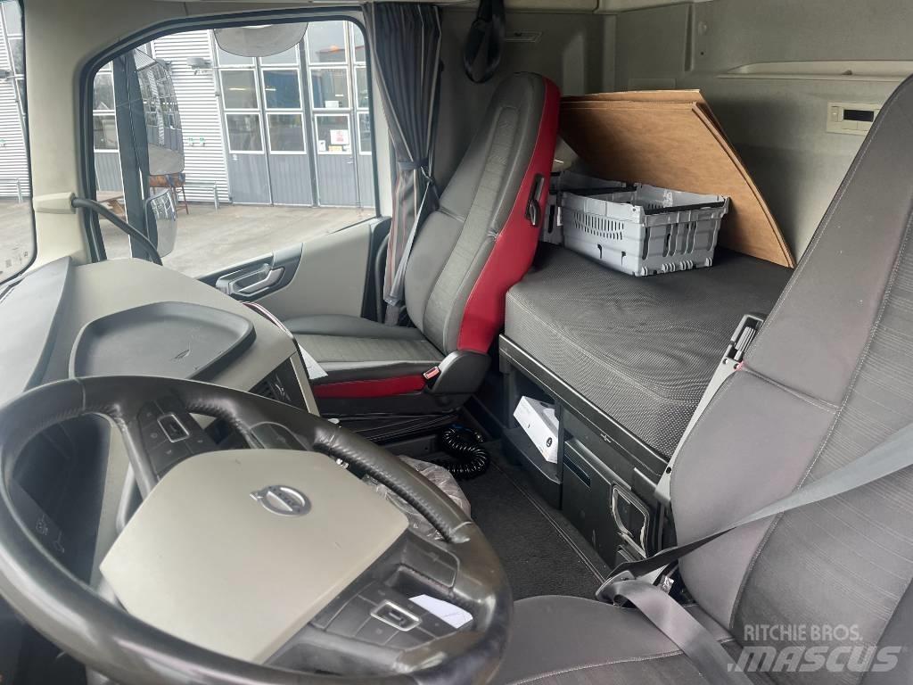 Volvo FH 460 LNG وحدات الجر