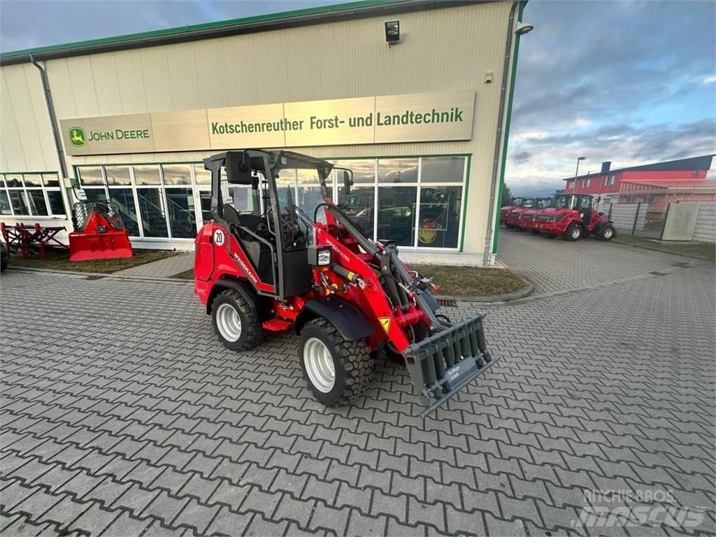 Weidemann 1390 لوادر صغيرة