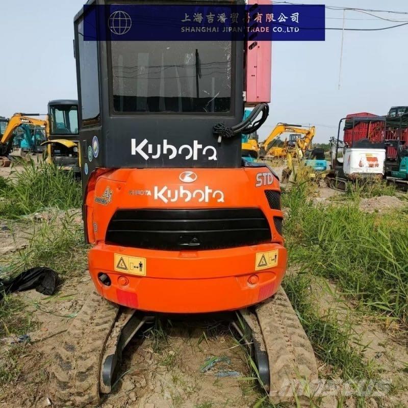Kubota U 20-3 حفارات زحافة