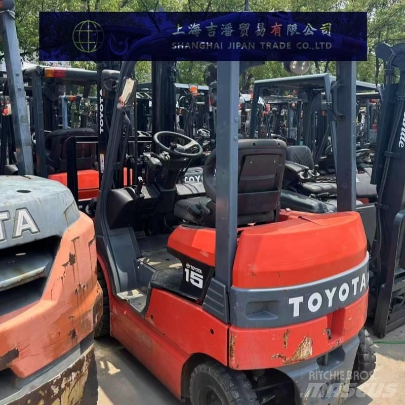 Toyota 7 FBL 15 شاحنات ذات رافعات شوكية تعمل بالكهرباء