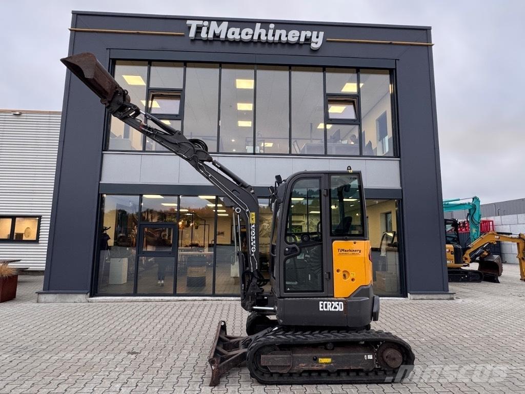 Volvo ECR 25 D حفارات صغيرة أقل من 7 طن (حفارات صغيرة)
