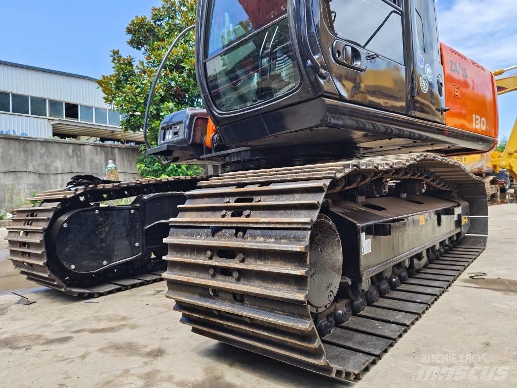 Hitachi ZX 130 LC حفارات زحافة