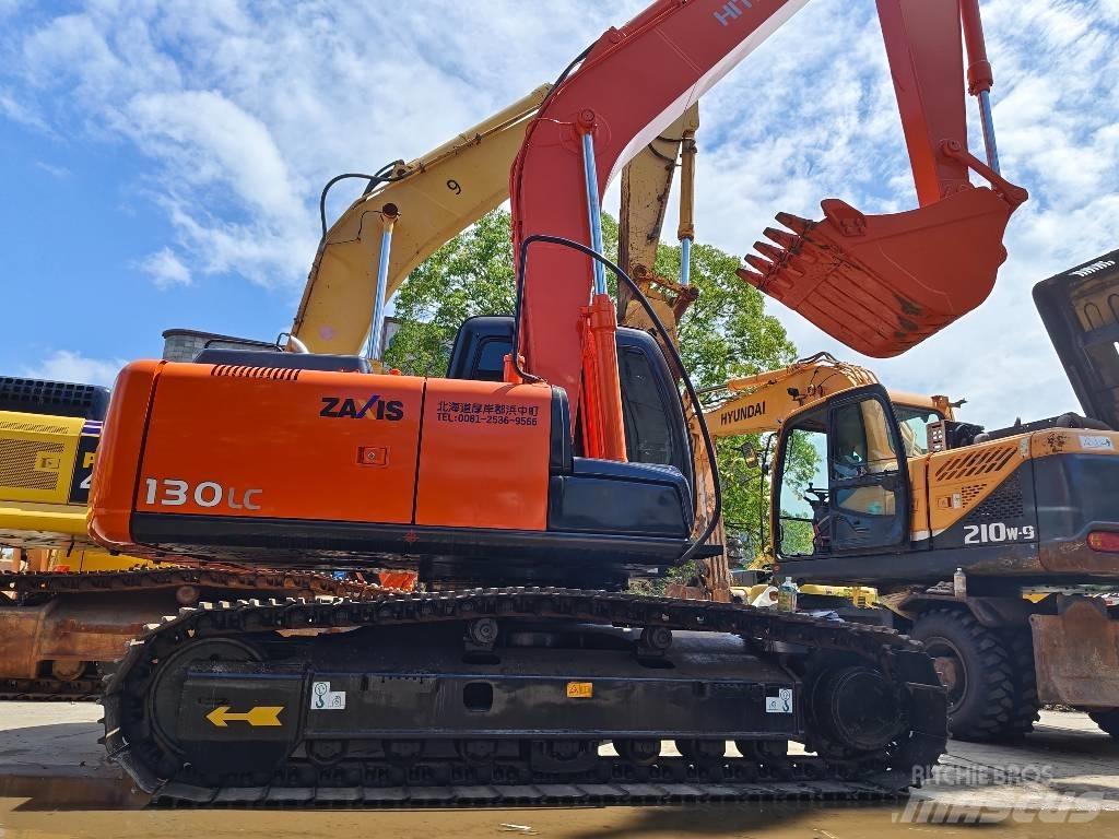 Hitachi ZX 130 LC حفارات زحافة