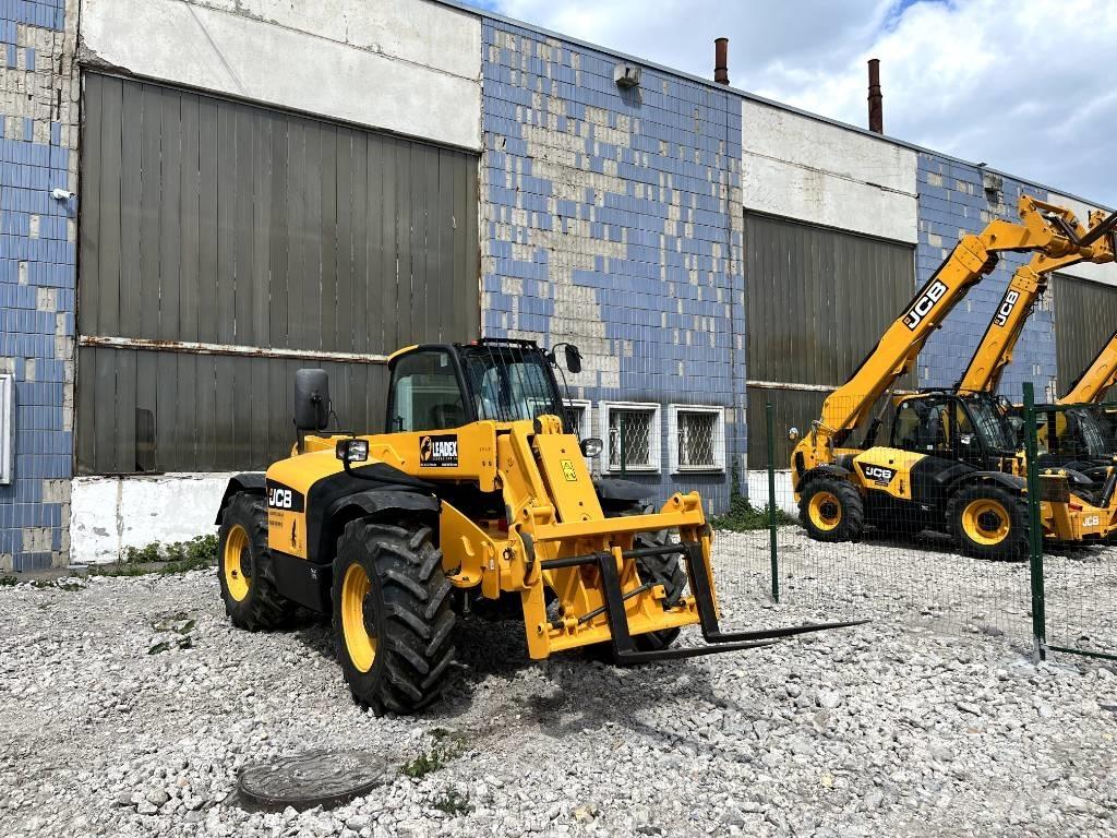 JCB 531-70 معدات مناولة لأغراض الزراعة