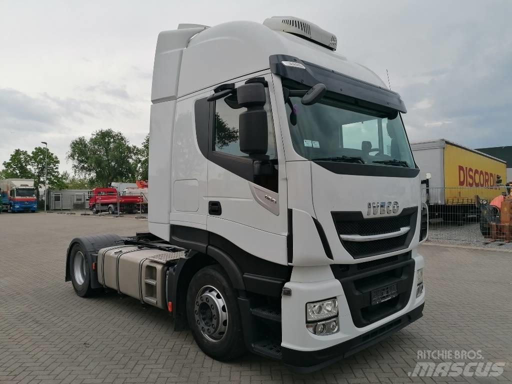 Iveco AS440ST/P وحدات الجر