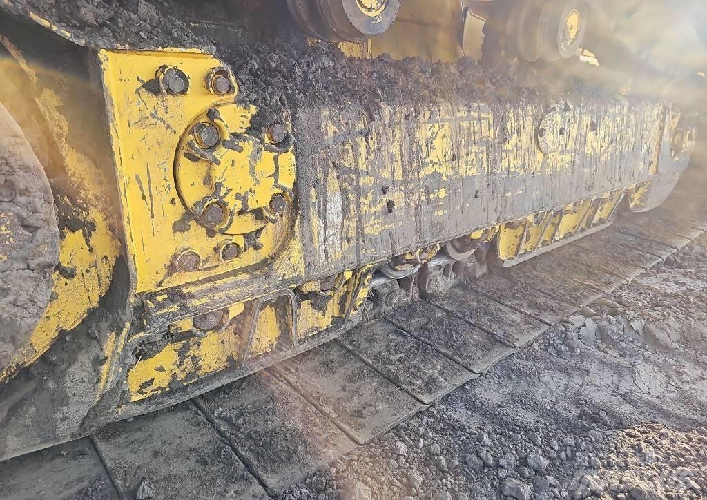 Komatsu D 71 PXI-24 بلدوزرات مجنزرة