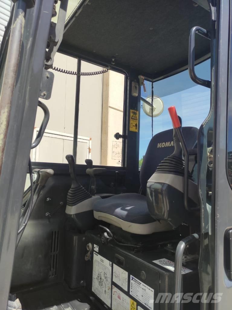 Komatsu PC 45 MR-3 حفارات صغيرة أقل من 7 طن (حفارات صغيرة)