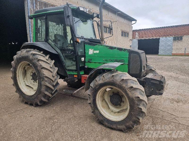 Valtra Valmet 900 الجرارات