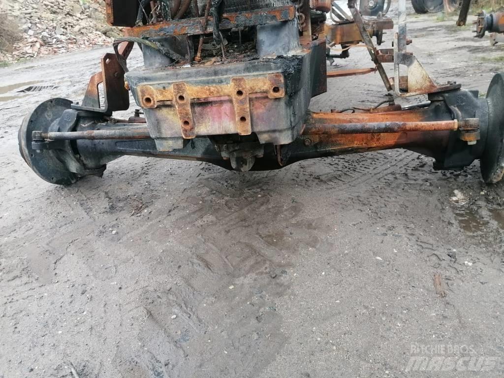 New Holland M135 PTO أجهزة نقل