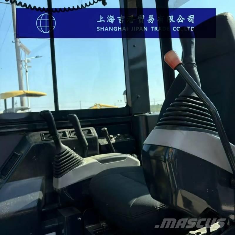 Komatsu PC 56 حفارات صغيرة أقل من 7 طن (حفارات صغيرة)