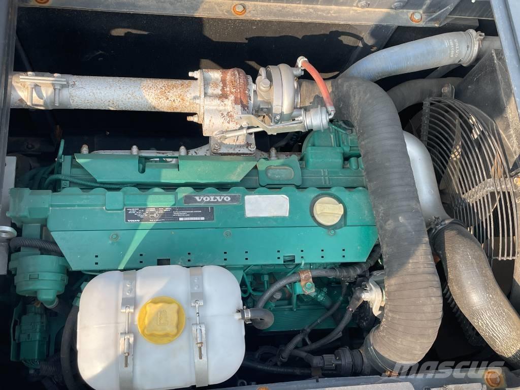 Volvo EC 210 حفارات زحافة