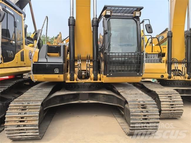 CAT 329 D L حفارات زحافة