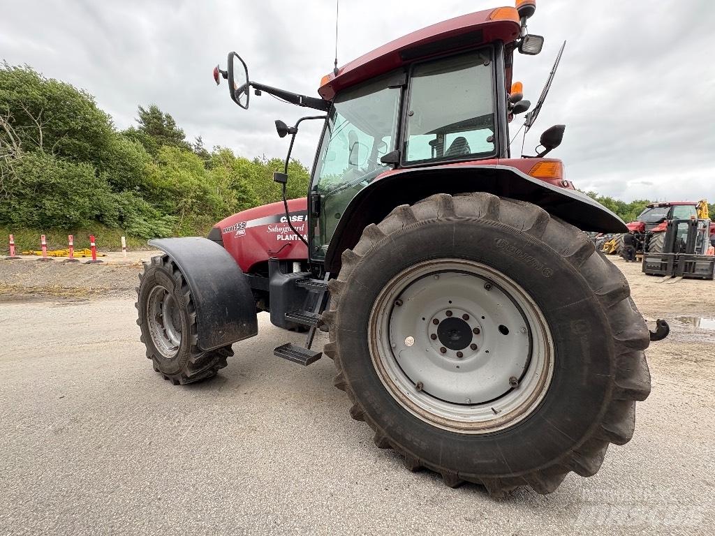 Case IH MXM 155 Pro الجرارات