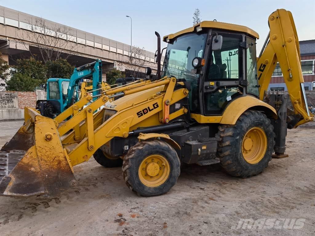 SDLG B877 لوادر ذات جرافات عكسية