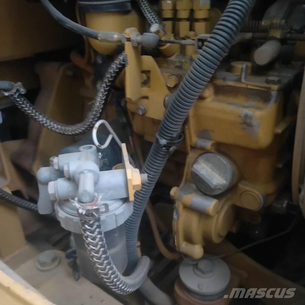 CAT 302CR حفارات صغيرة أقل من 7 طن (حفارات صغيرة)