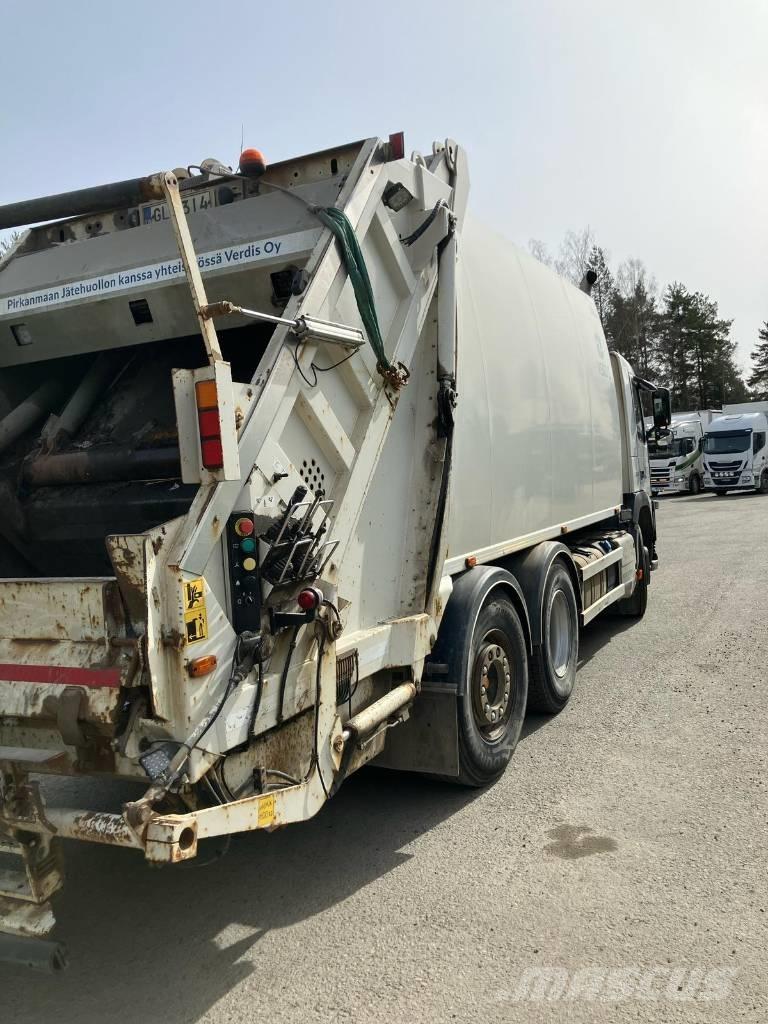 Volvo FM 330 شاحنات المخلفات