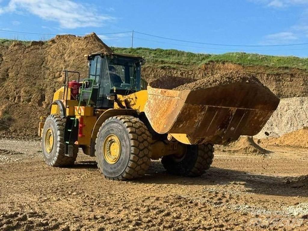 CAT 980M - لوادر بعجل