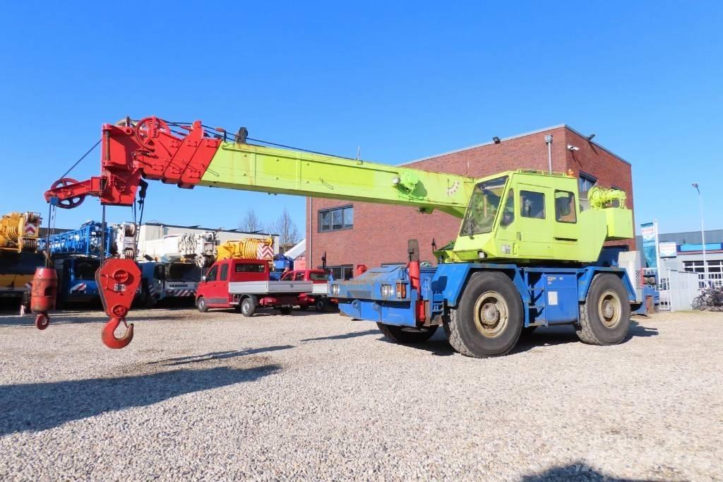 Tadano TR 250 E رافعات الطرق الوعرة