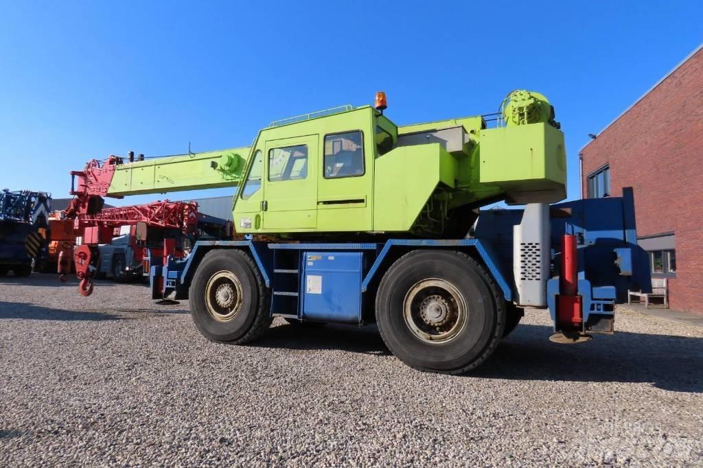 Tadano TR 250 E رافعات الطرق الوعرة