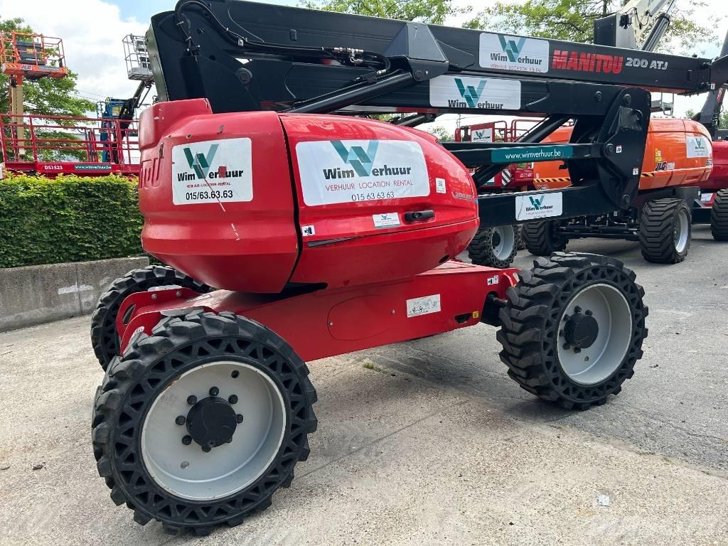 Manitou 200 ATJ RC رافعات سلة مفصلية