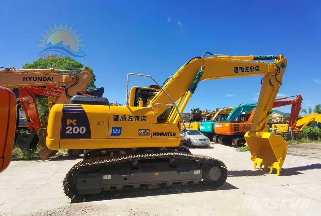 Komatsu PC 200-8 حفارات زحافة