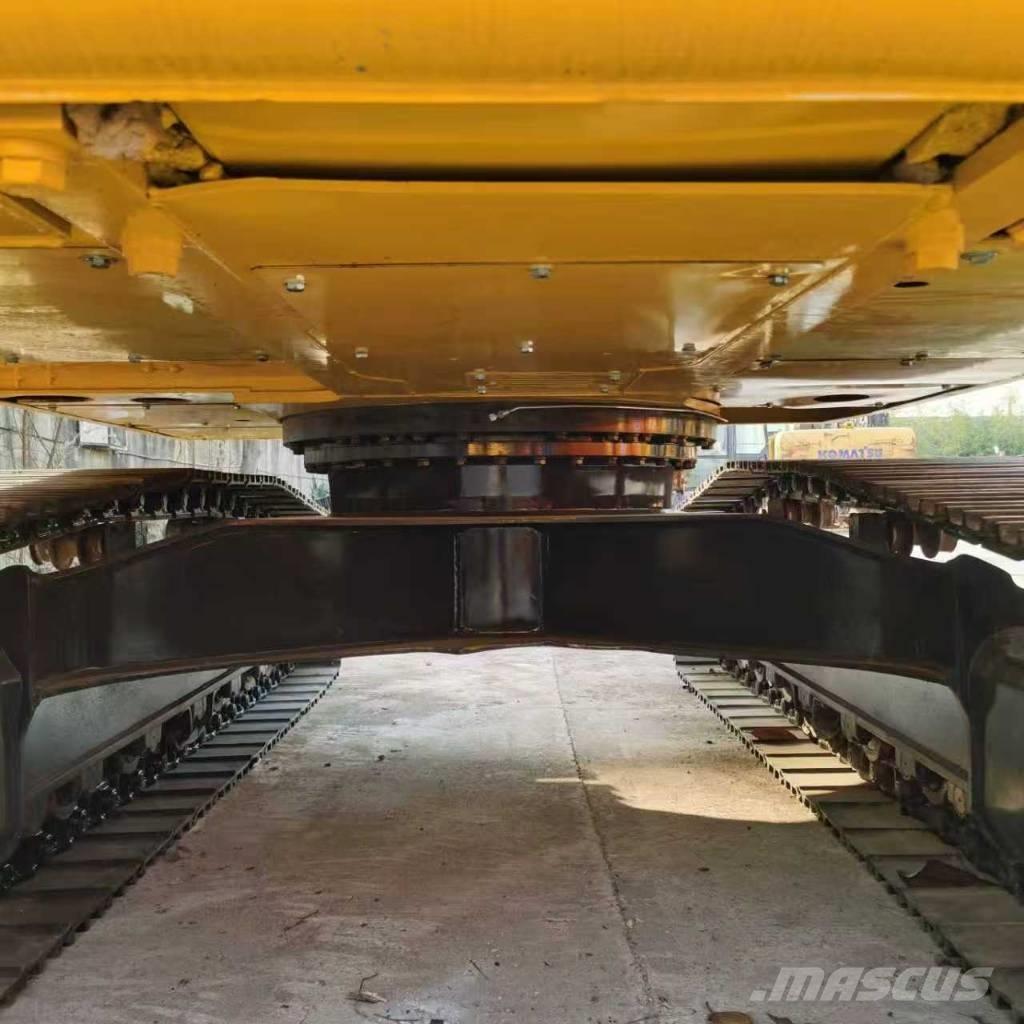 Komatsu PC 200-8 حفارات زحافة