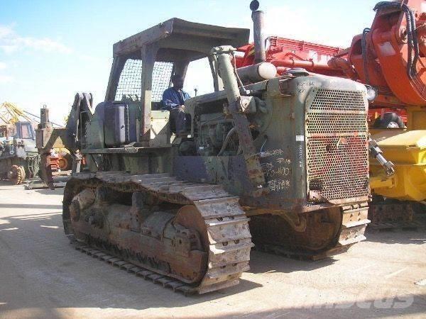 CAT D8K بلدوزرات مجنزرة