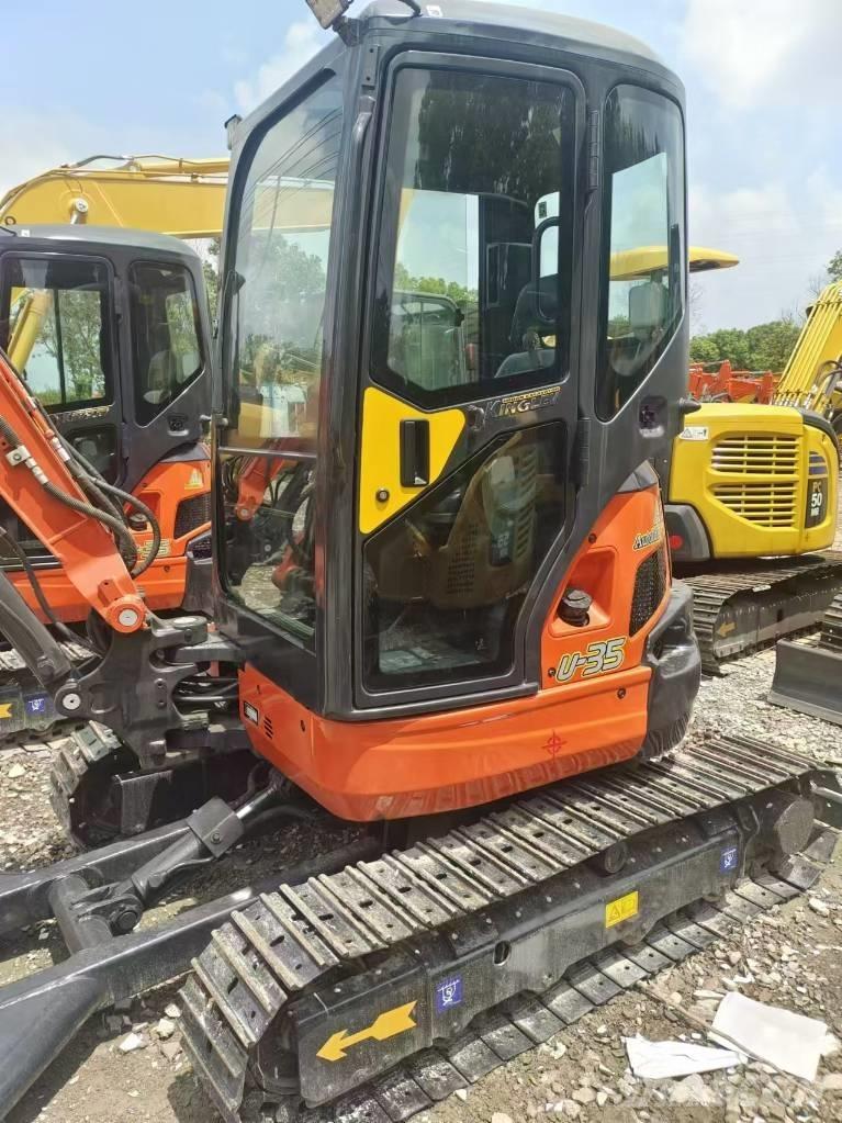 Kubota U 35 حفارات صغيرة أقل من 7 طن (حفارات صغيرة)