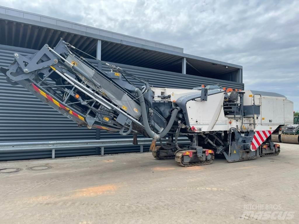 Wirtgen W 210 ماكينات الكشط البارد للأسفلت