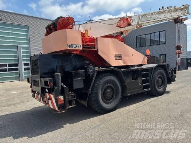 Tadano TR 300 EX رافعات الطرق الوعرة