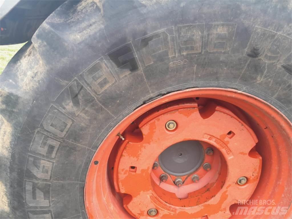 Fendt 826 Vario الجرارات