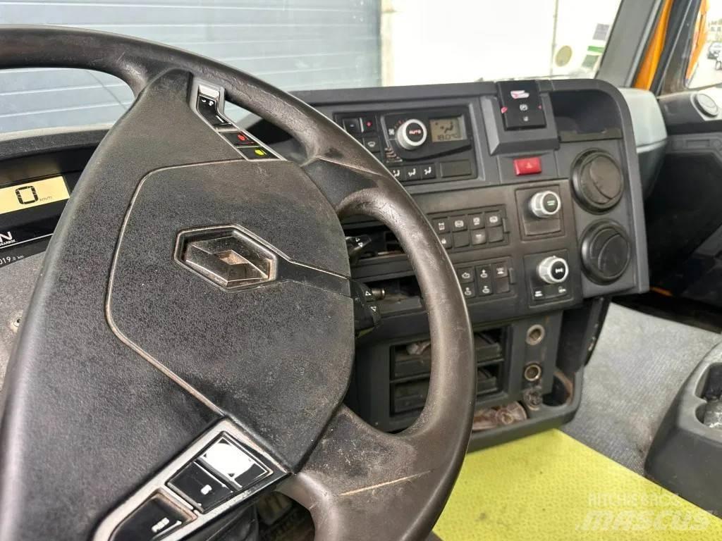 Renault Kerax 430 شاحنات قلابة