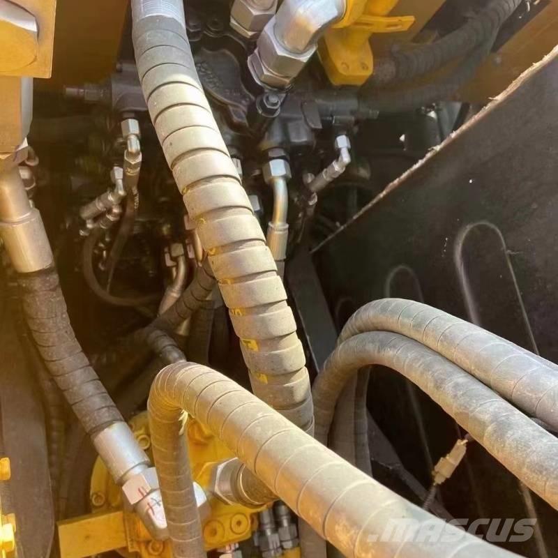 Sany SY95C حفارات زحافة