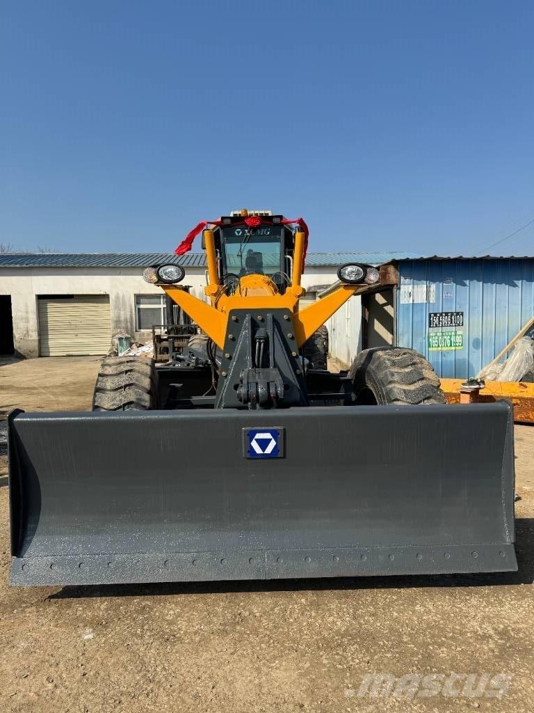 XCMG GR 2153 معدات تمهيد الطرق