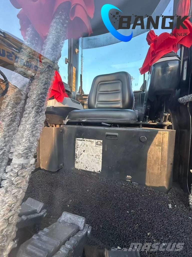 Komatsu PC 35 MR حفارات صغيرة أقل من 7 طن (حفارات صغيرة)