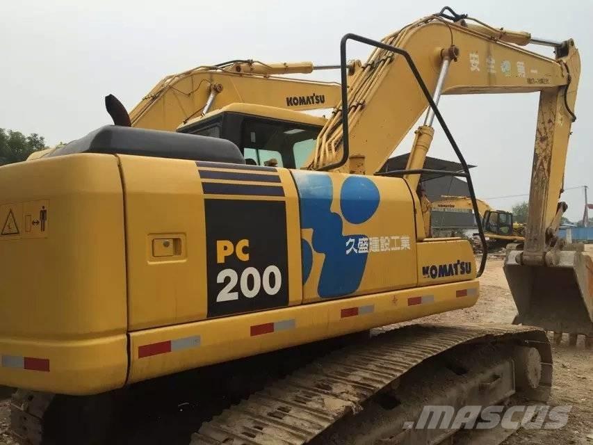 Komatsu pc200-7 حفارات زحافة