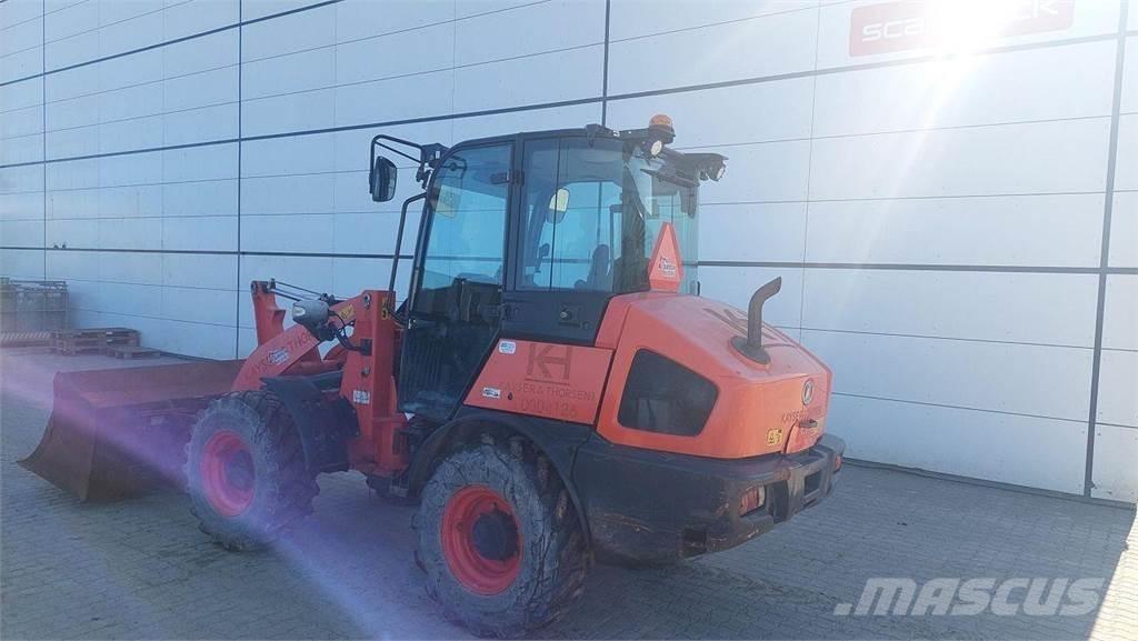 Kubota R085 لوادر متعددة الأغراض