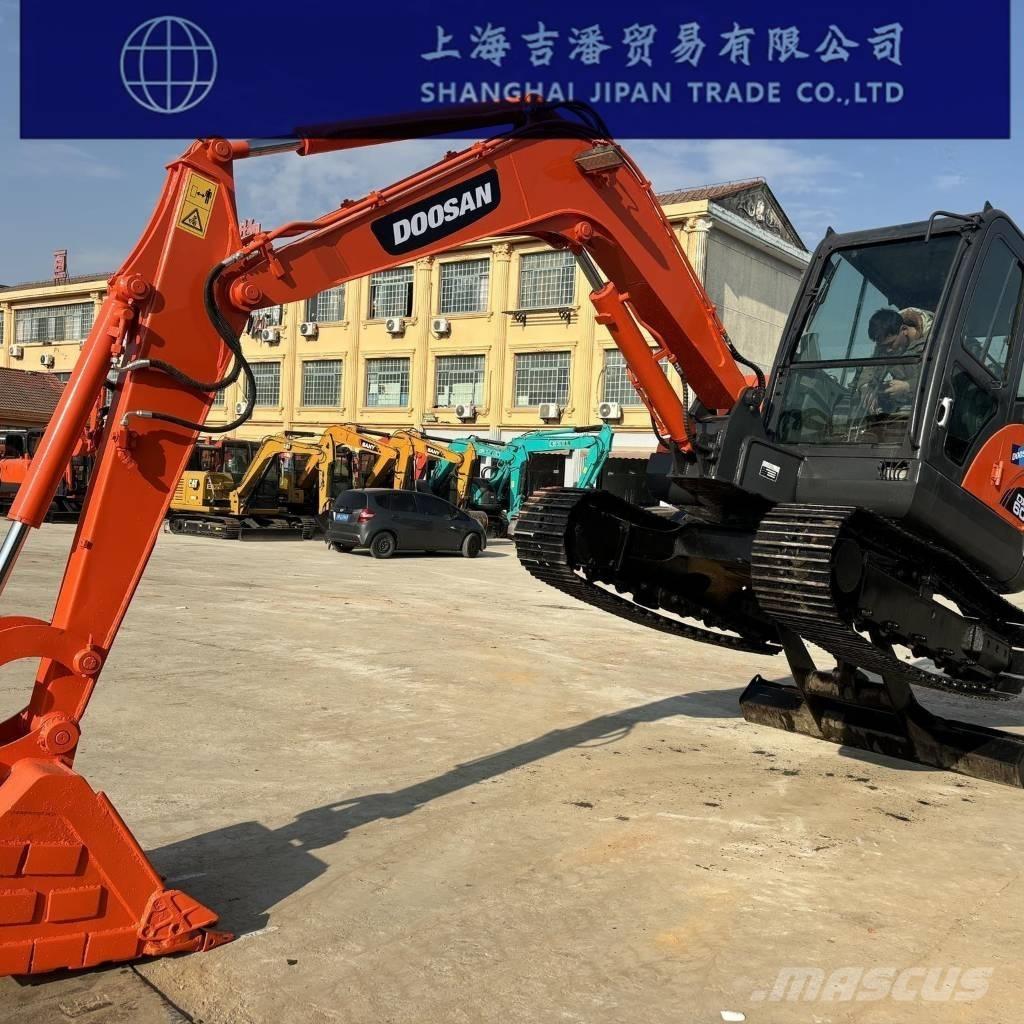 Doosan DX 60 حفارات زحافة