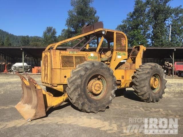 Clark Ranger 668-B ساحبات الأشجار